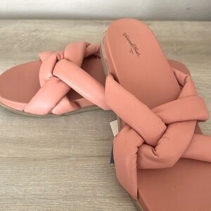 Women’s sandals dusty pink size 11 NwT